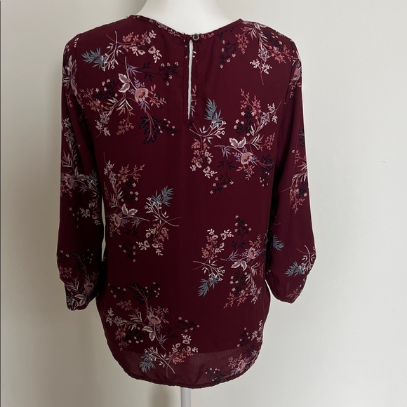 Lily White Floral Blouse - Picture 3 of 3